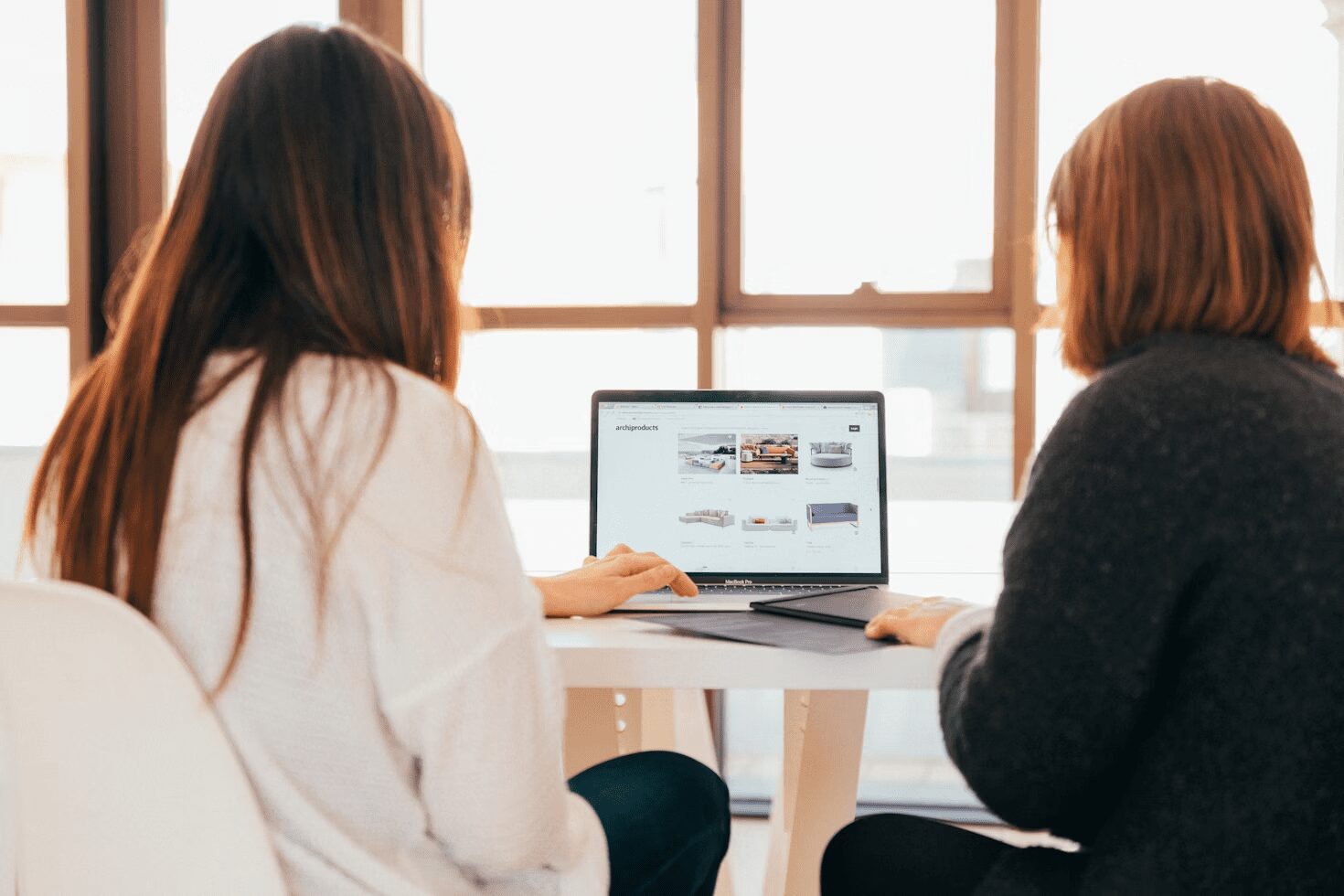7 Crucial Features You Need For A User-Friendly Business Website