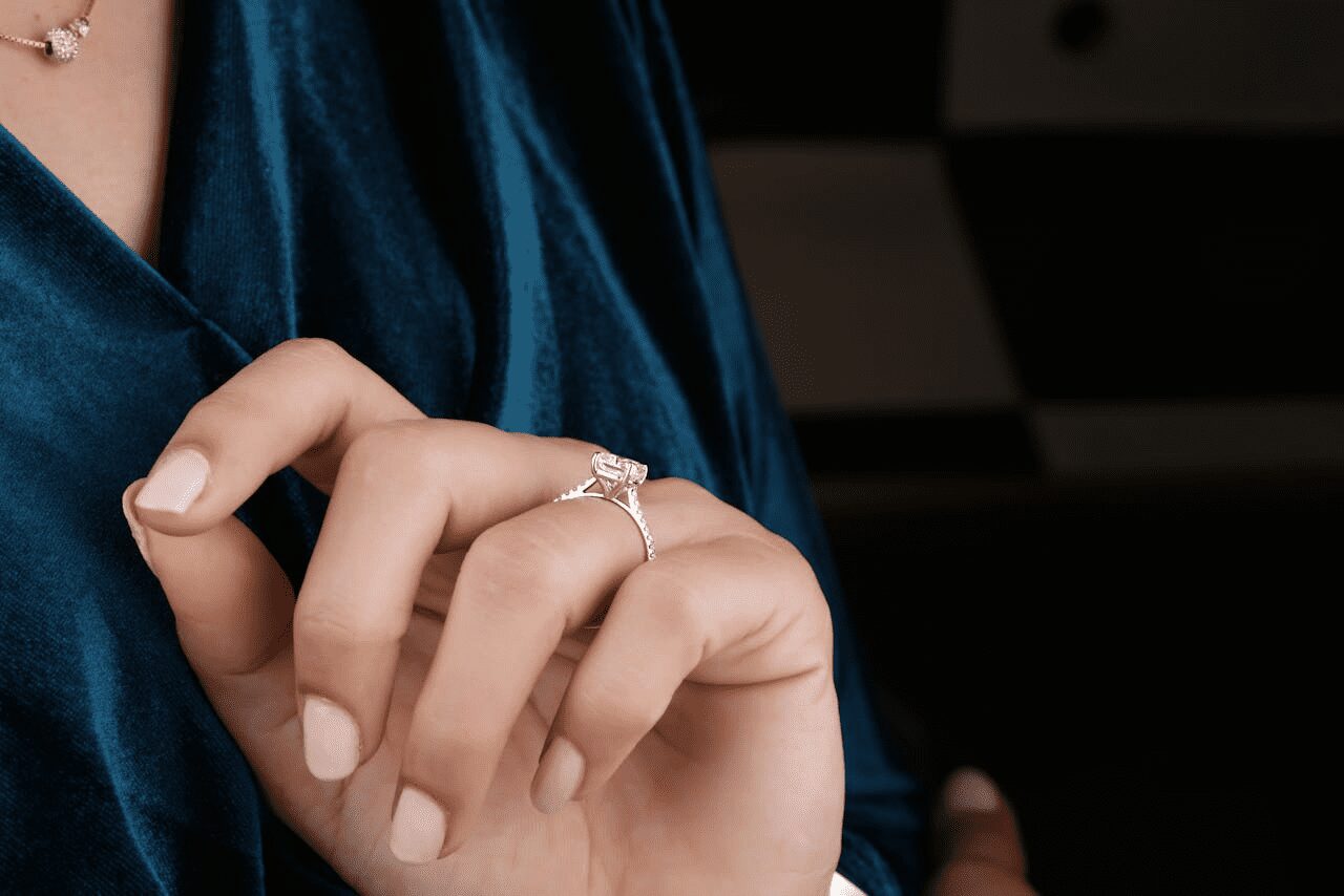 5 Best Diamond Jewelry Websites Reviewed 2025 7 5 Best Diamond Jewelry Websites Reviewed 2025