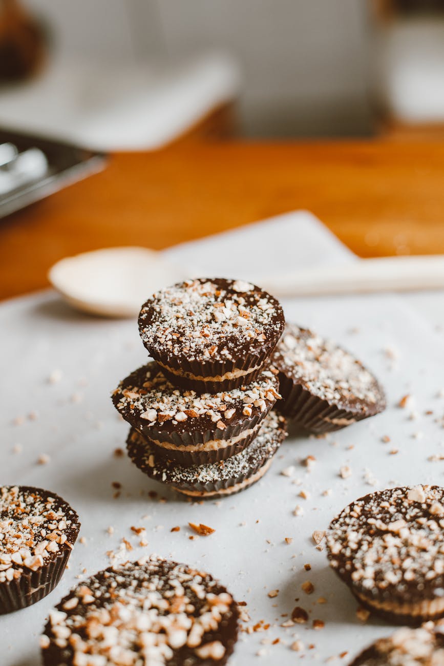 stacked chocolate cupcakes Why You Should Never Leave Crumbs On Your Kitchen Counter Overnight