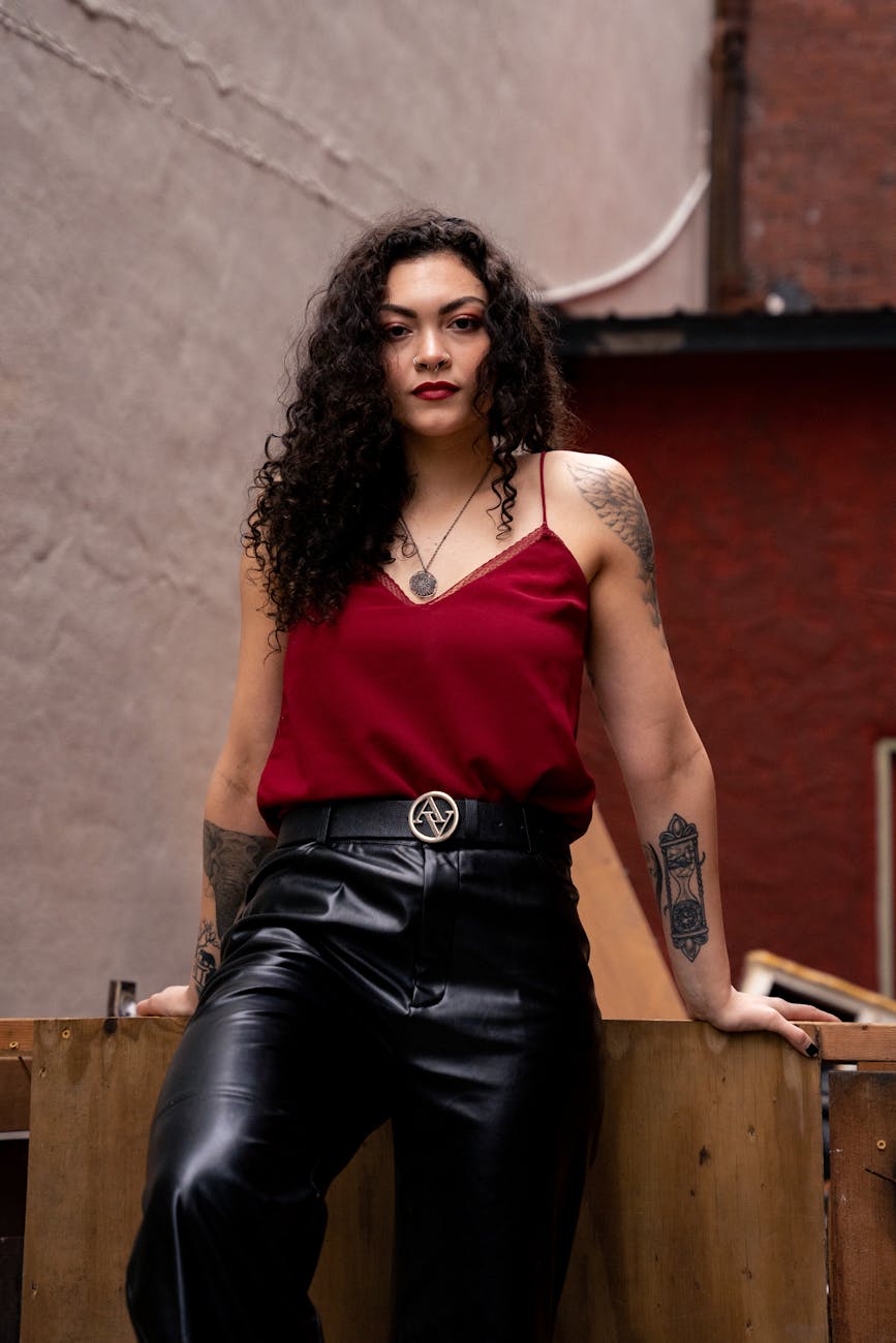 sexy woman with tattoos posing outdoors Color Coordinating Accessories Like a Pro: Elevate Your Style with Harmony