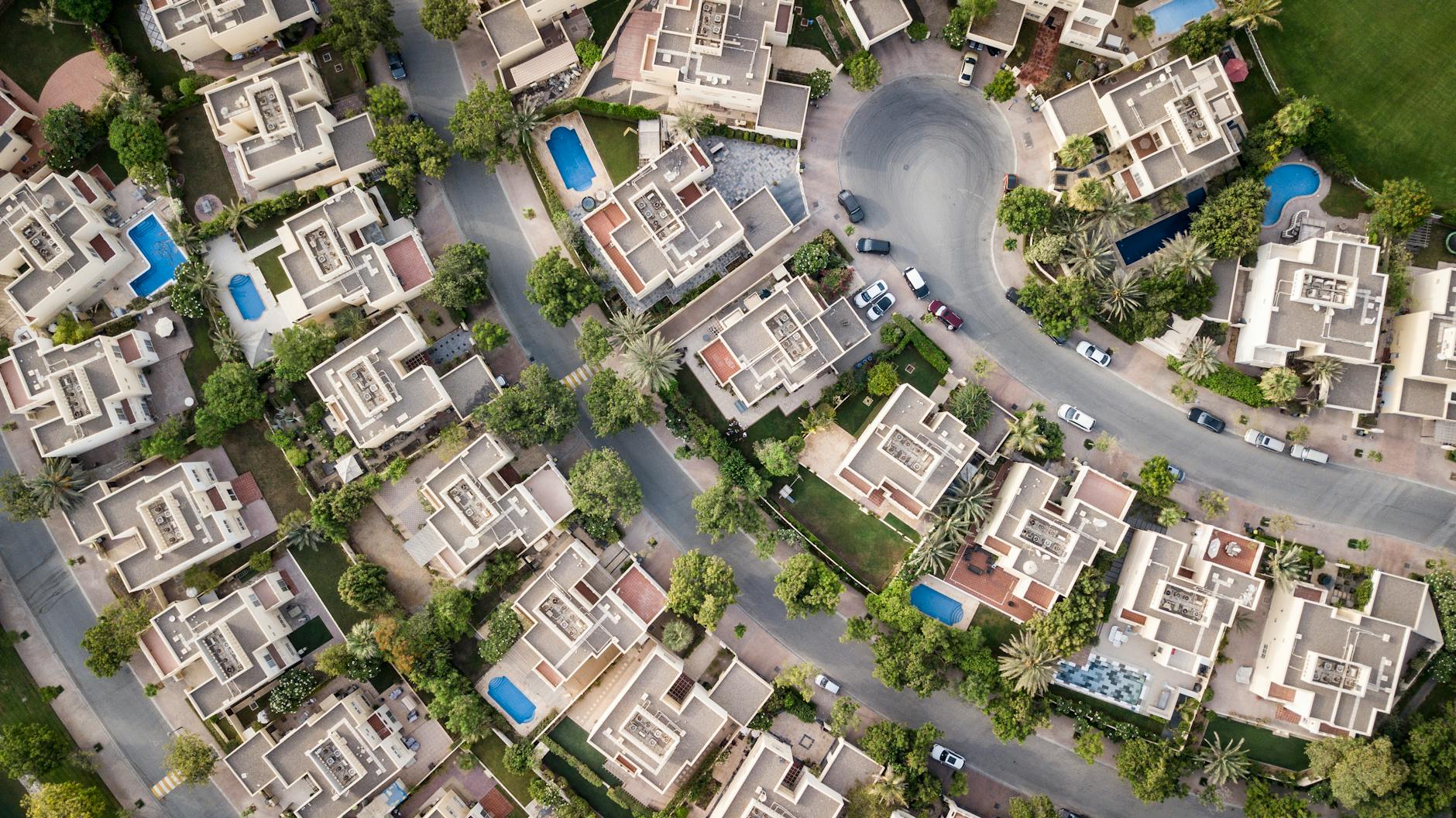 aerial view of buildigns Cash Offers Explained: Are iBuyers and Investors Right for You?