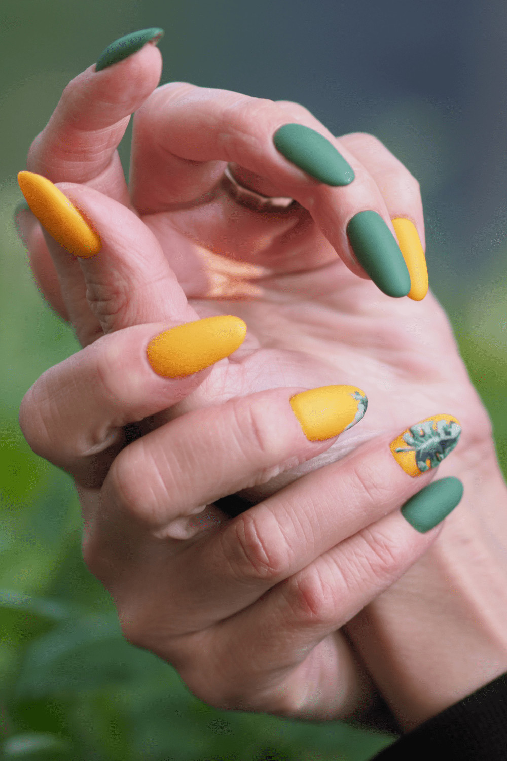 150+ Stunning Fall Nails to Inspire Your Next Manicure 70 150+ Stunning Fall Nails Ideas to Inspire Your Next Manicure