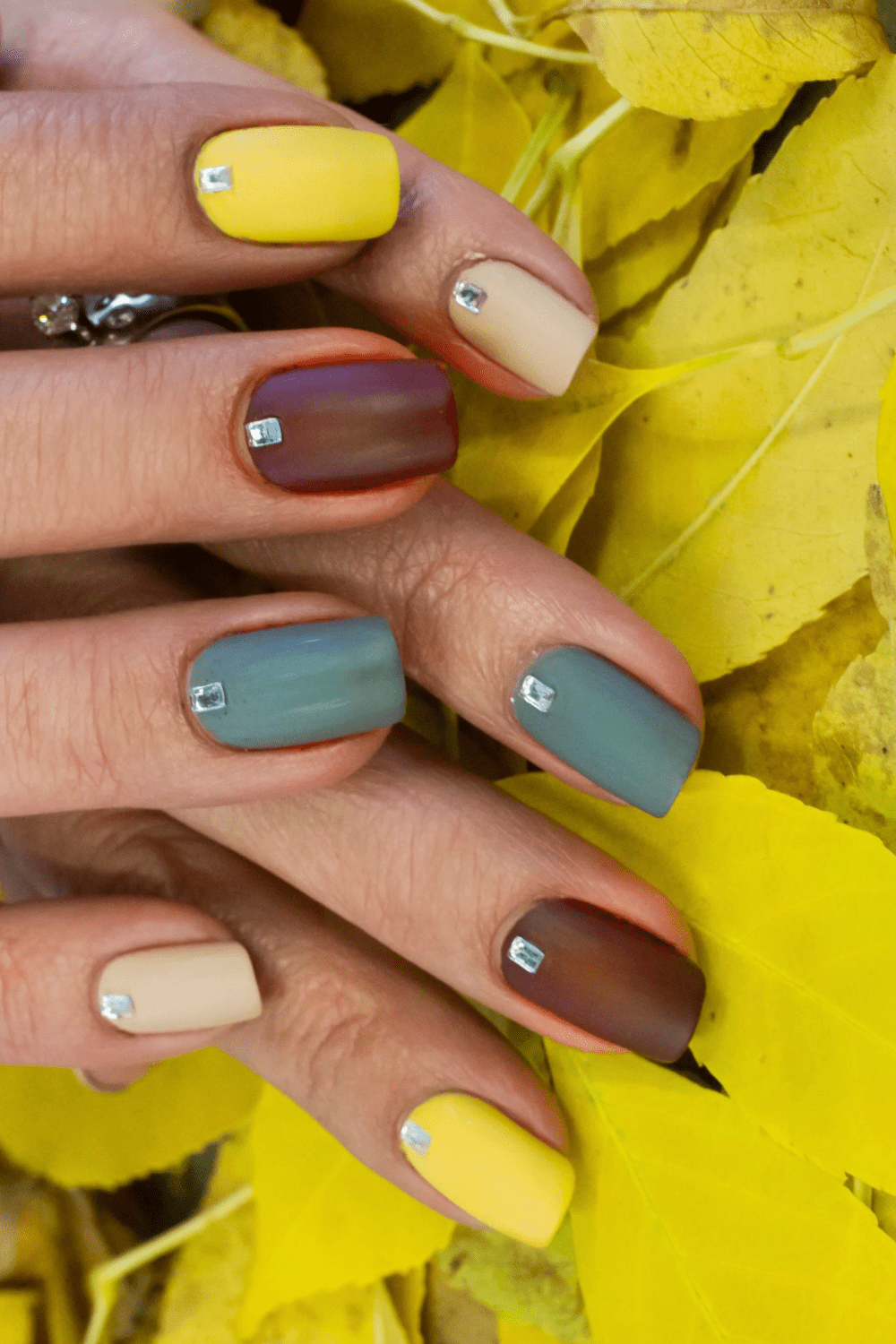 150+ Stunning Fall Nails to Inspire Your Next Manicure 68 150+ Stunning Fall Nails Ideas to Inspire Your Next Manicure