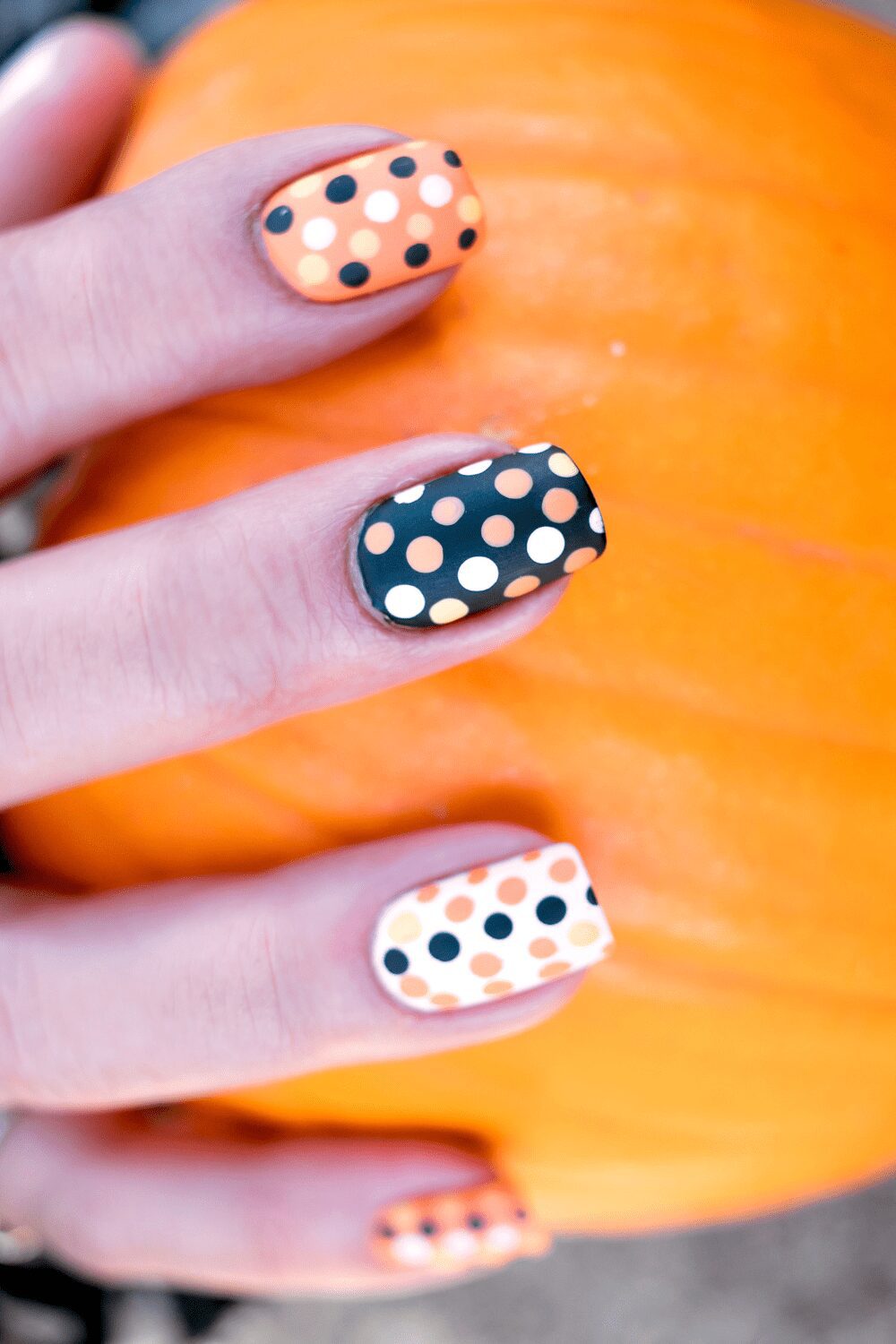 150+ Stunning Fall Nails to Inspire Your Next Manicure 11 150+ Stunning Fall Nails Ideas to Inspire Your Next Manicure